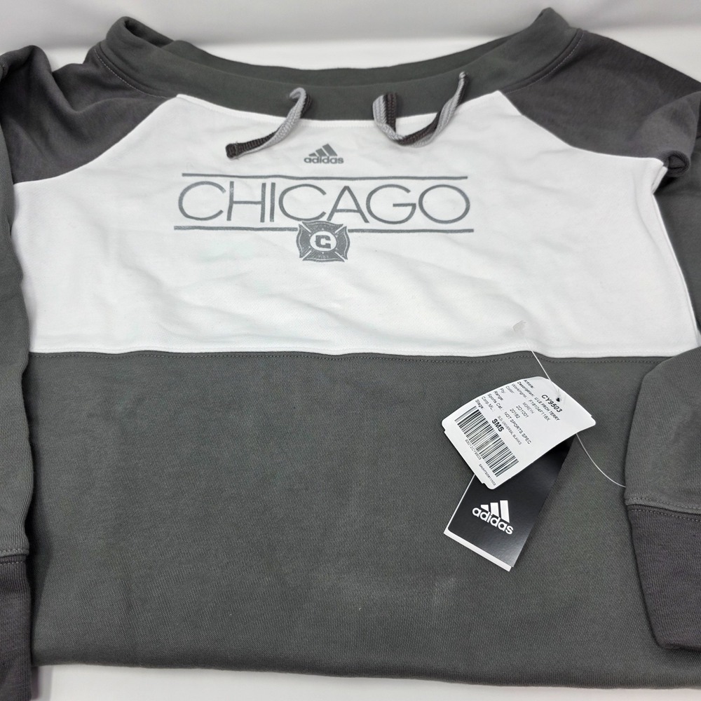 Adidas Chicago‎ Sports Sweatshirt Womens Medium Gray White Logo Long Sleeve NWT